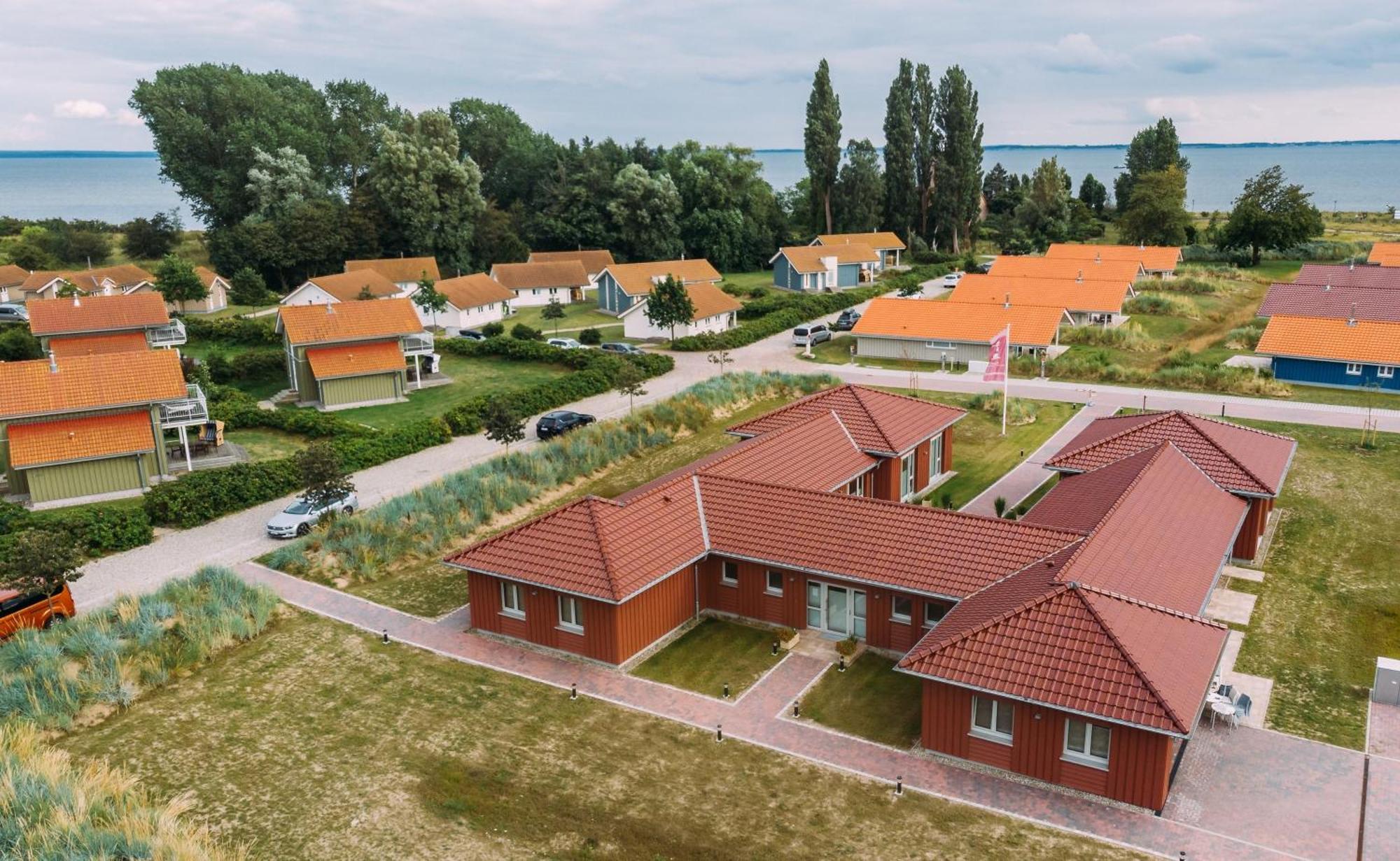 Typ F "Horatio Hornblower" -Kapitaenshaus- Pelzerhaken Buitenkant foto